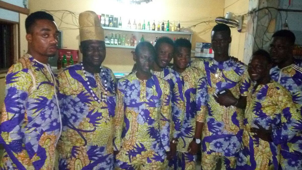 Tenues traditionnelles présentées lors du défilé